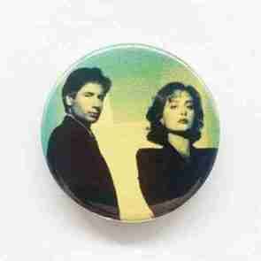 Mulder and Scully Pin Badge